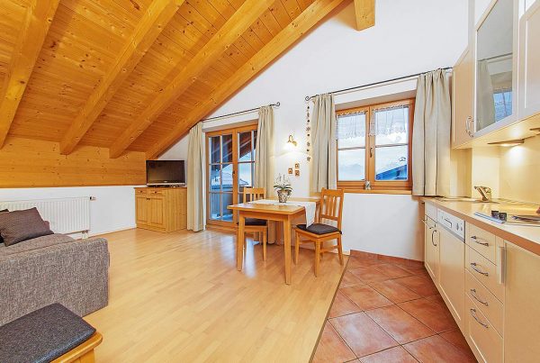 Ferienwohnung Kaiserblick - Wohnen und Essen